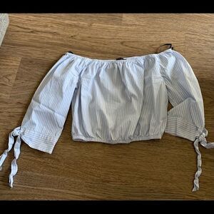 Forever 21 Off The Shoulder Woven crop Top